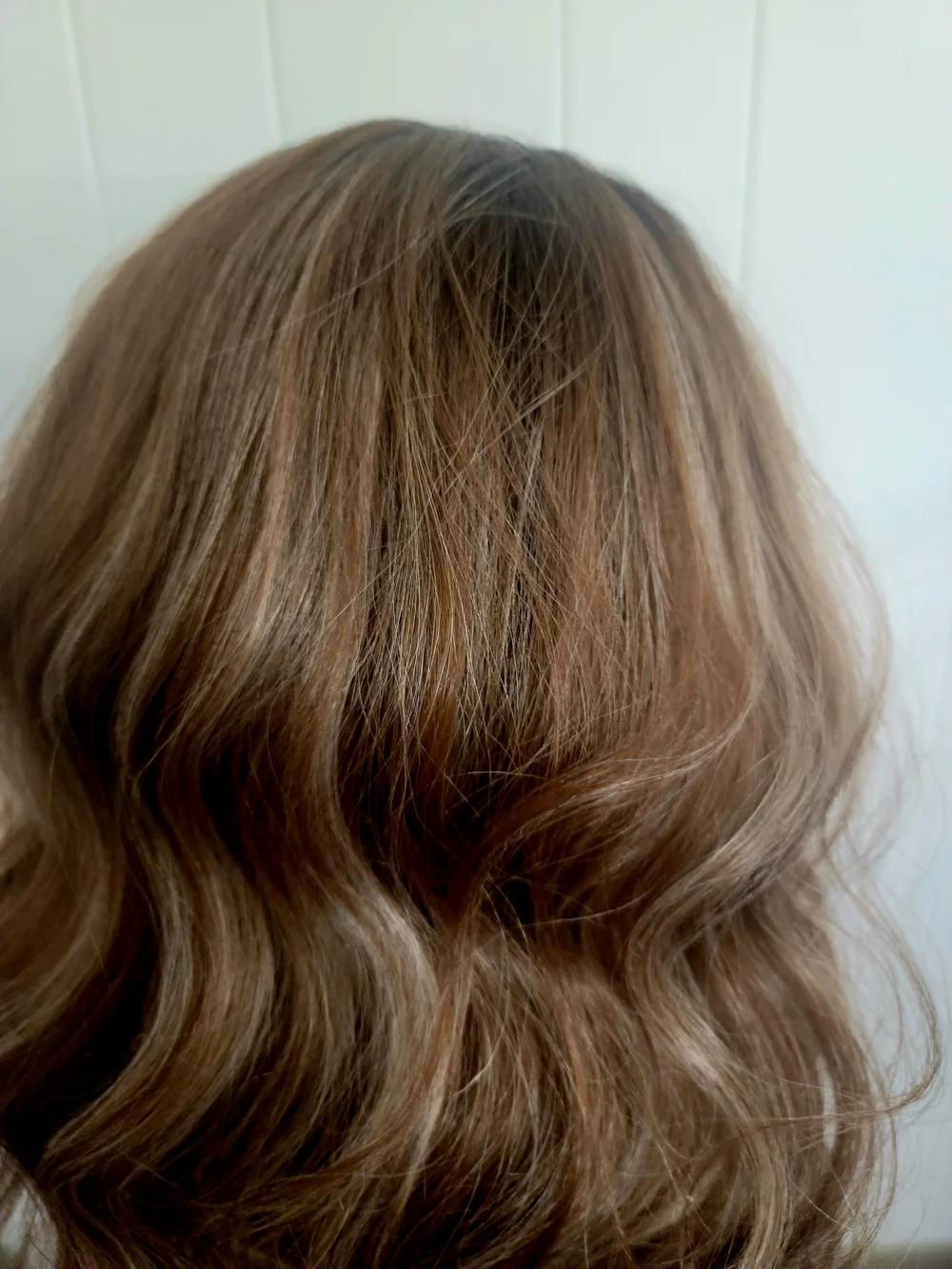 Nels Wigs styling natural lightweight